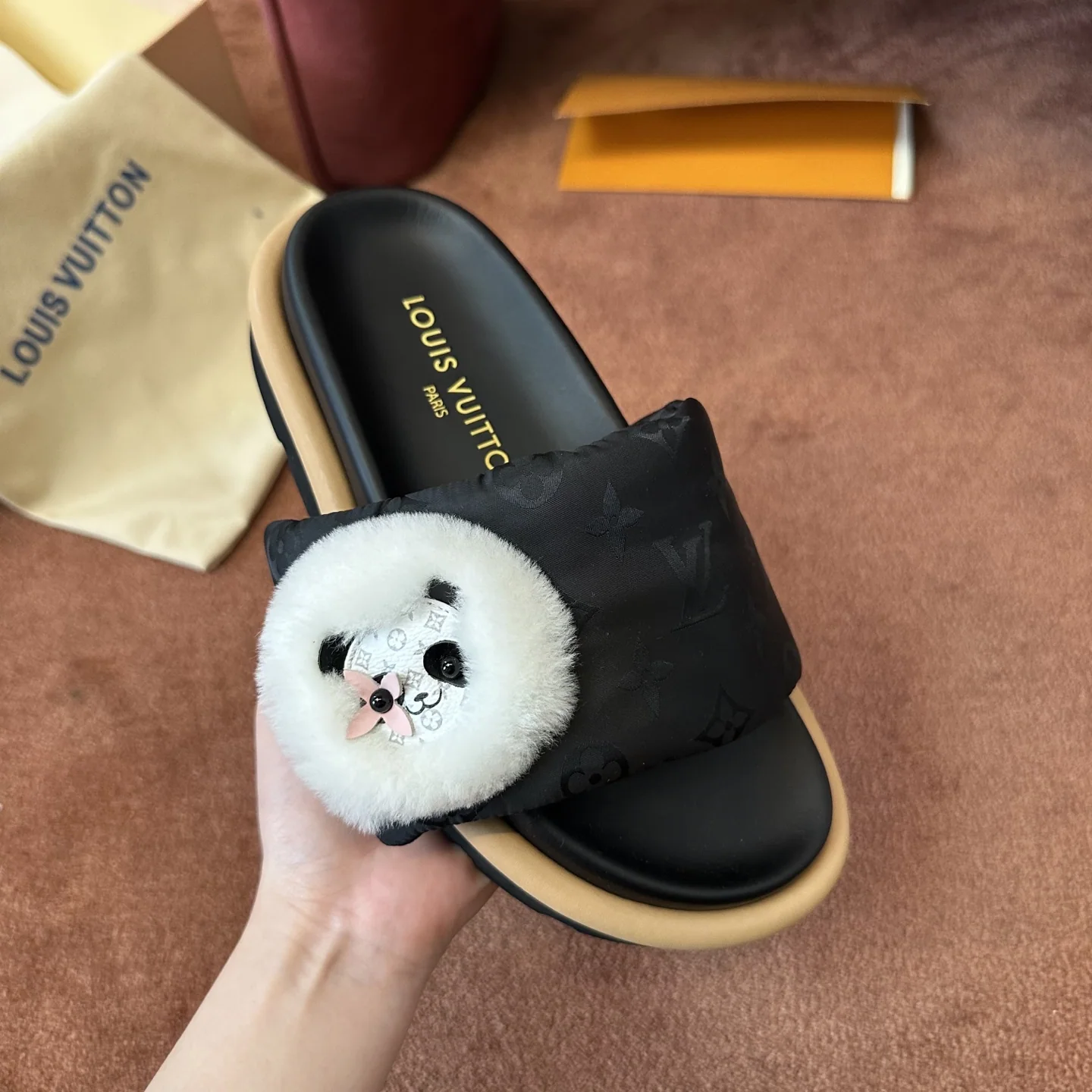 루이비통 벨크로 플랫폼 샌들 상세 이미지 3