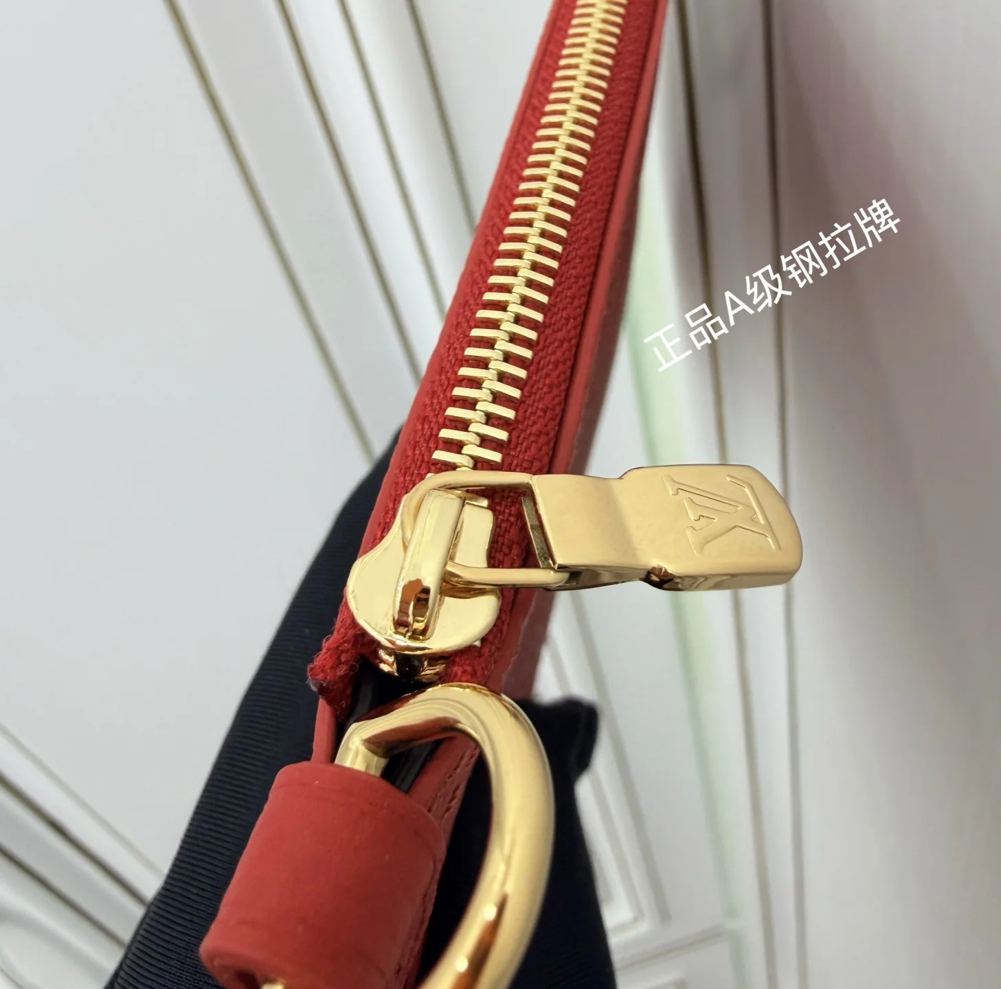 루이비통 M28318 가방 상세 이미지 9