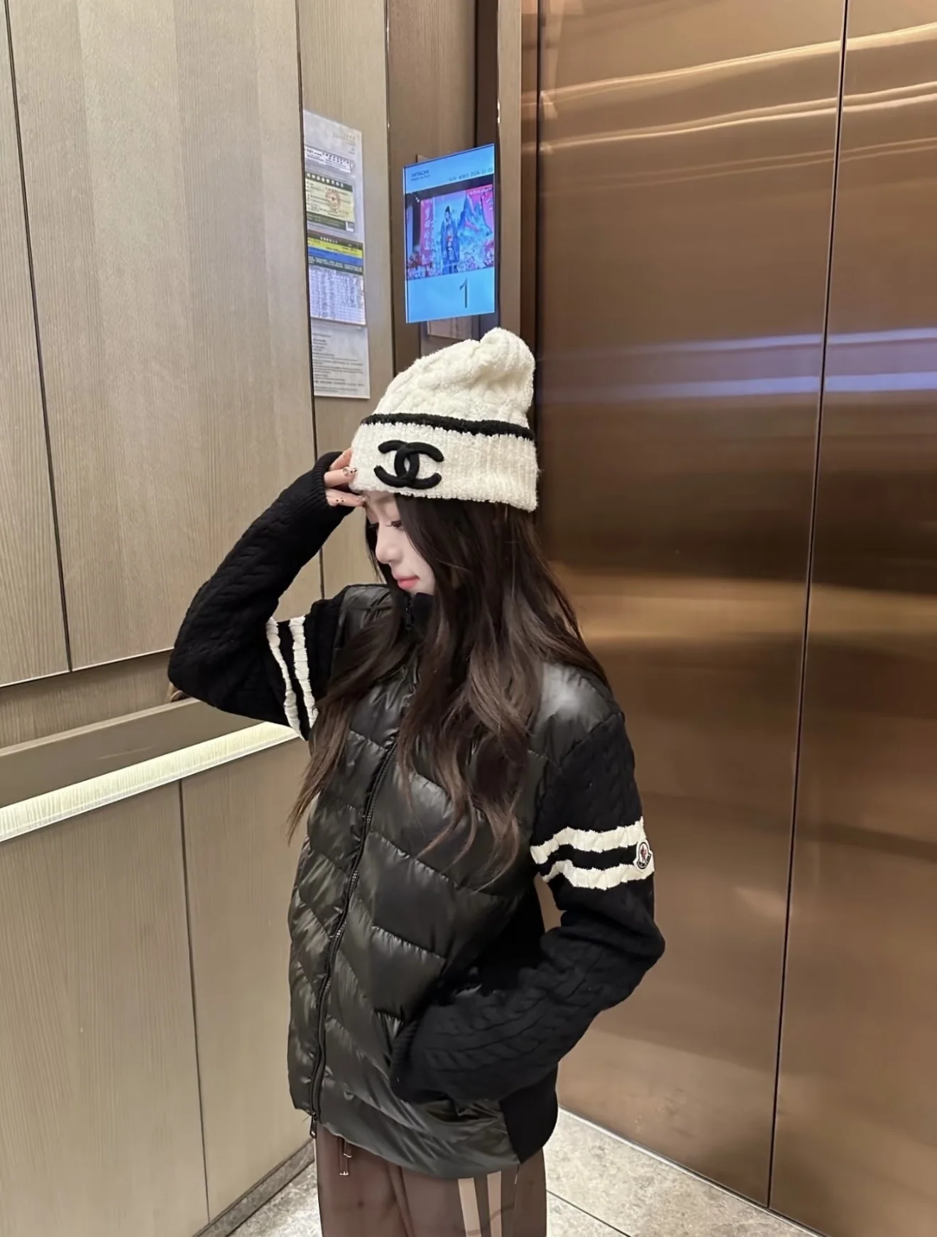 샤넬 더블 C 로고 케이블 니트 모자 상세 이미지 2