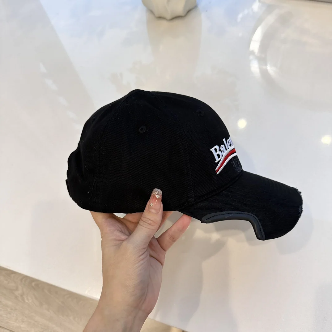 발렌시아가 절개 배색 베이스볼캡 상세 이미지 3