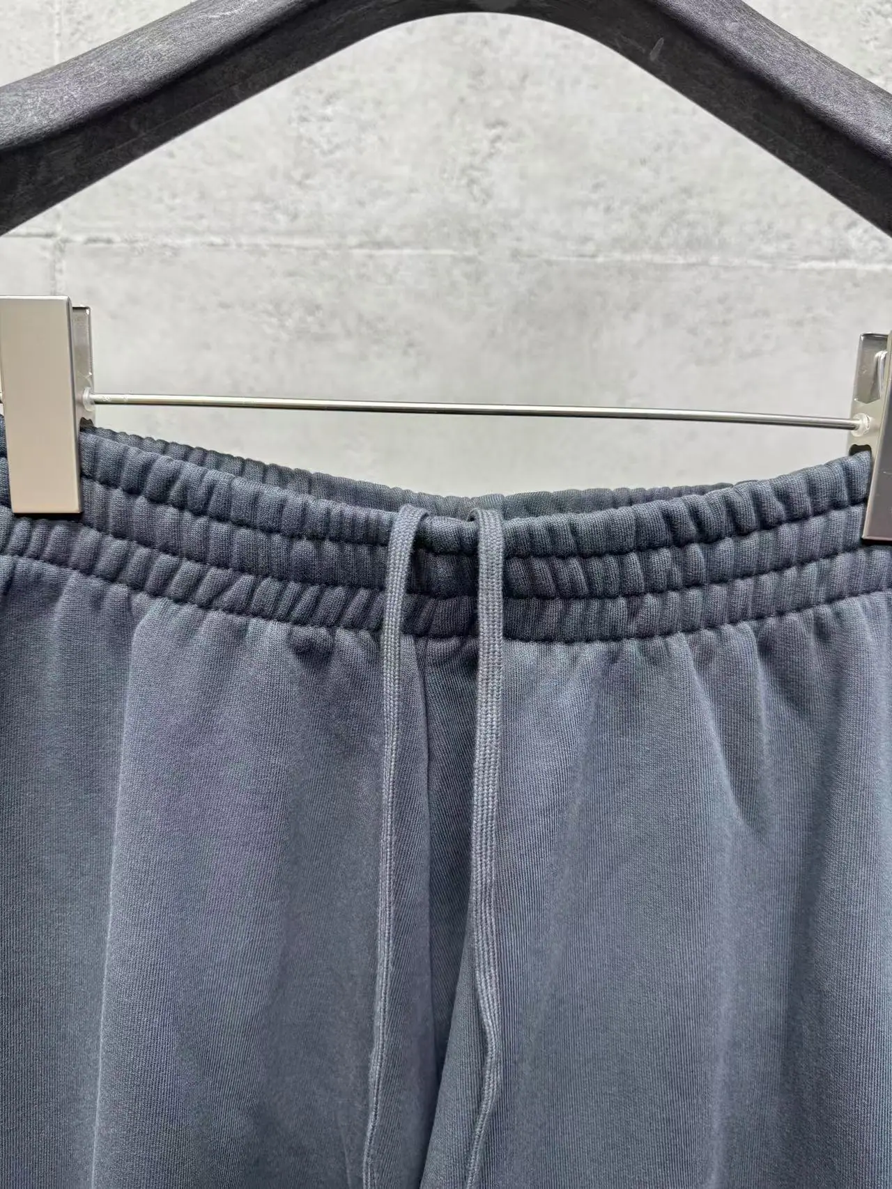 발렌시아가 남성 바지 상세 이미지 4