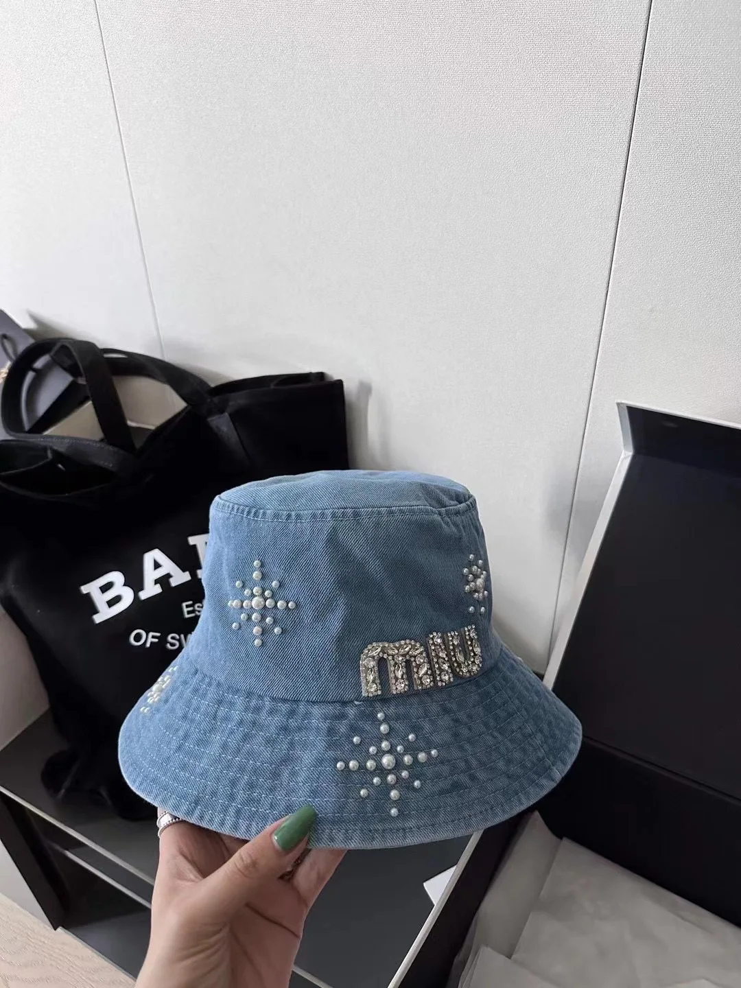 미우미우 모자 81097 Miu Miu Cap 상세 이미지 3