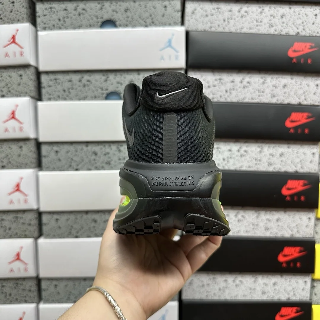 나이키 [M] 보메로 프리미엄 HQ2050-001 201651 Nike Vomero Premium Black Volt 상세 이미지 8