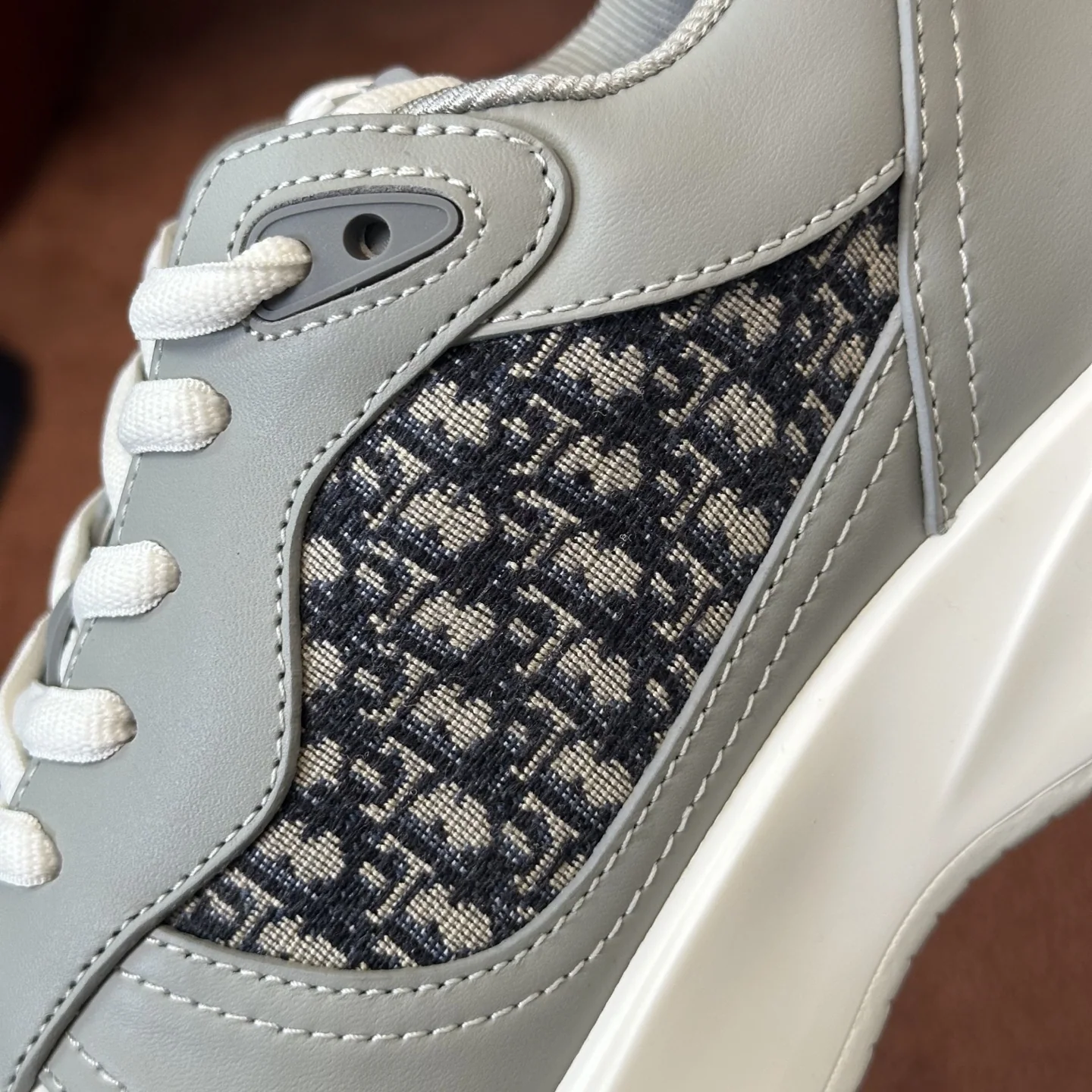 디올 러너 남성 스니커즈 상세 이미지 5