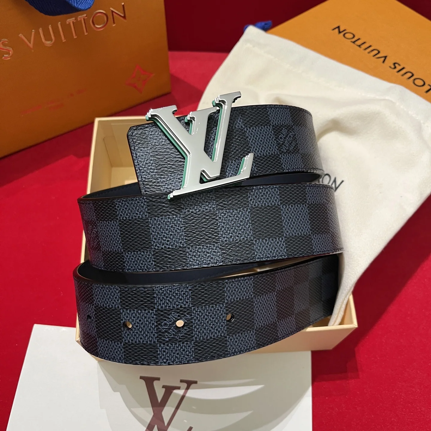 루이비통 LV 옵틱 버클 캔버스 벨트 상세 이미지 9