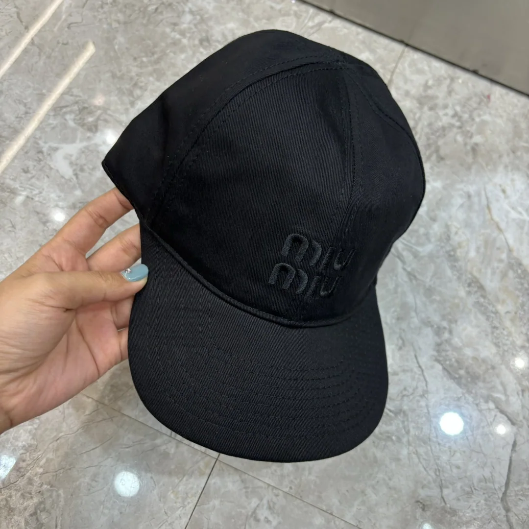 미우미우 드로스트링 야구모자 상세 이미지 5