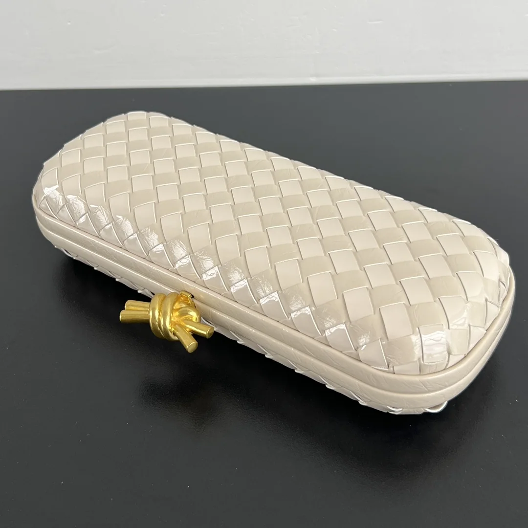 보테가베네타 뉴 콘트 이브닝 백 717622 4797 상세 이미지 4