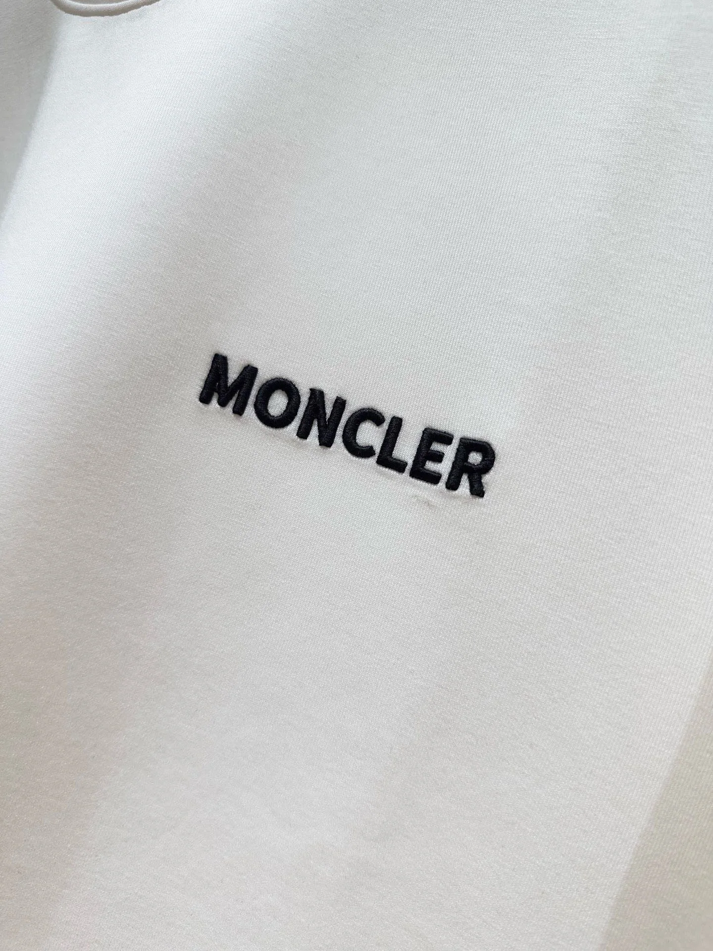 몽클레어 남성 크루넥 반팔 티셔츠 상세 이미지 7
