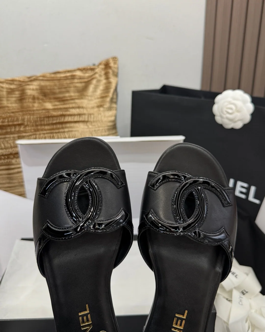 샤넬 더블 C 양가죽 샌들 상세 이미지 7