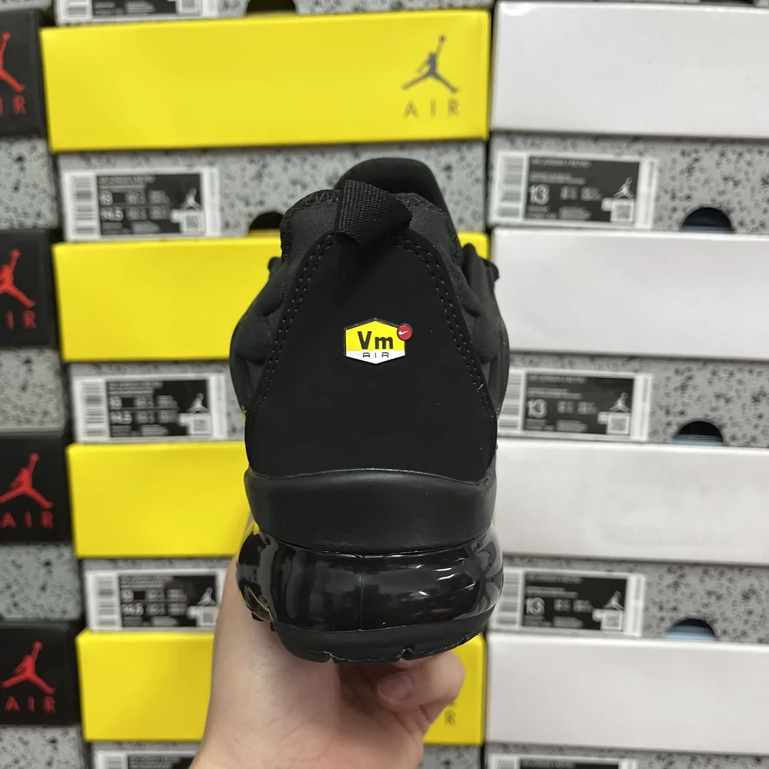 나이키 [OT] 에어 베이퍼맥스 플러스 블랙 골드 924453-009 201583 Nike Air VaporMax Plus 상세 이미지 2