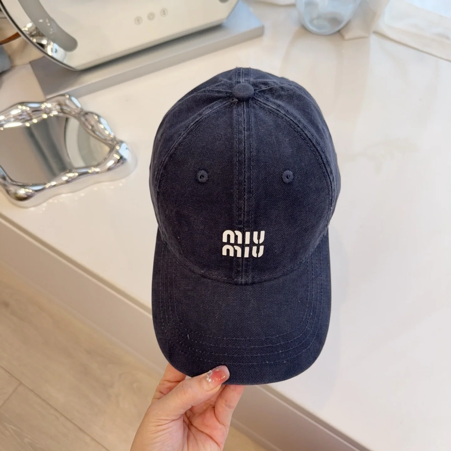 미우미우 모자 80896 Miu Miu Cap 상세 이미지 2