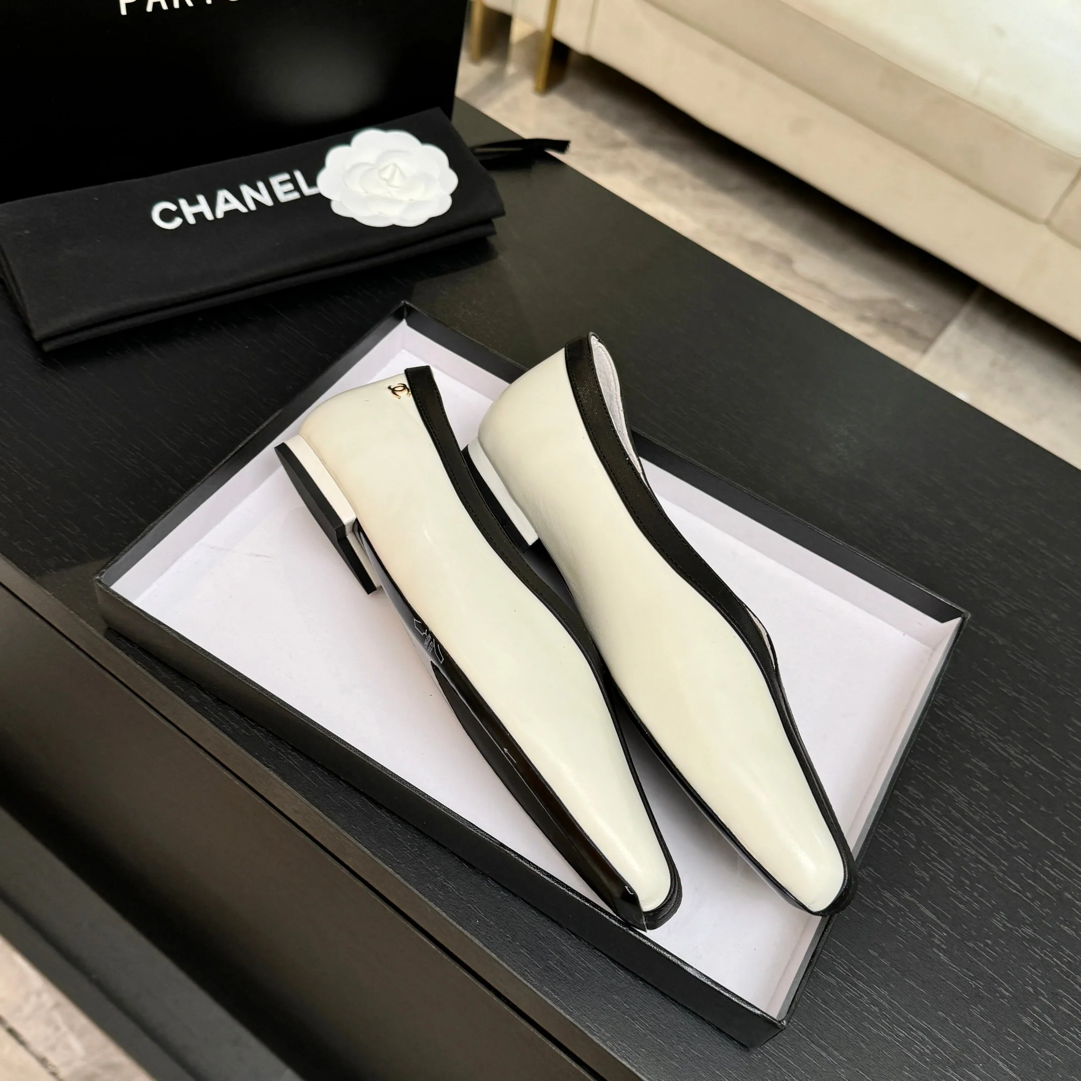 샤넬 26 C 더블 C 컬러블록 플랫슈즈 상세 이미지 7