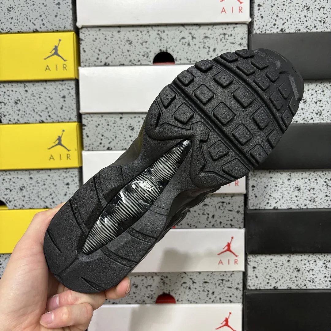 나이키 [GX] 에어 맥스 95 IR1474-010 201774 Nike Air Max 95 Big Bubble Black Carbon 상세 이미지 10