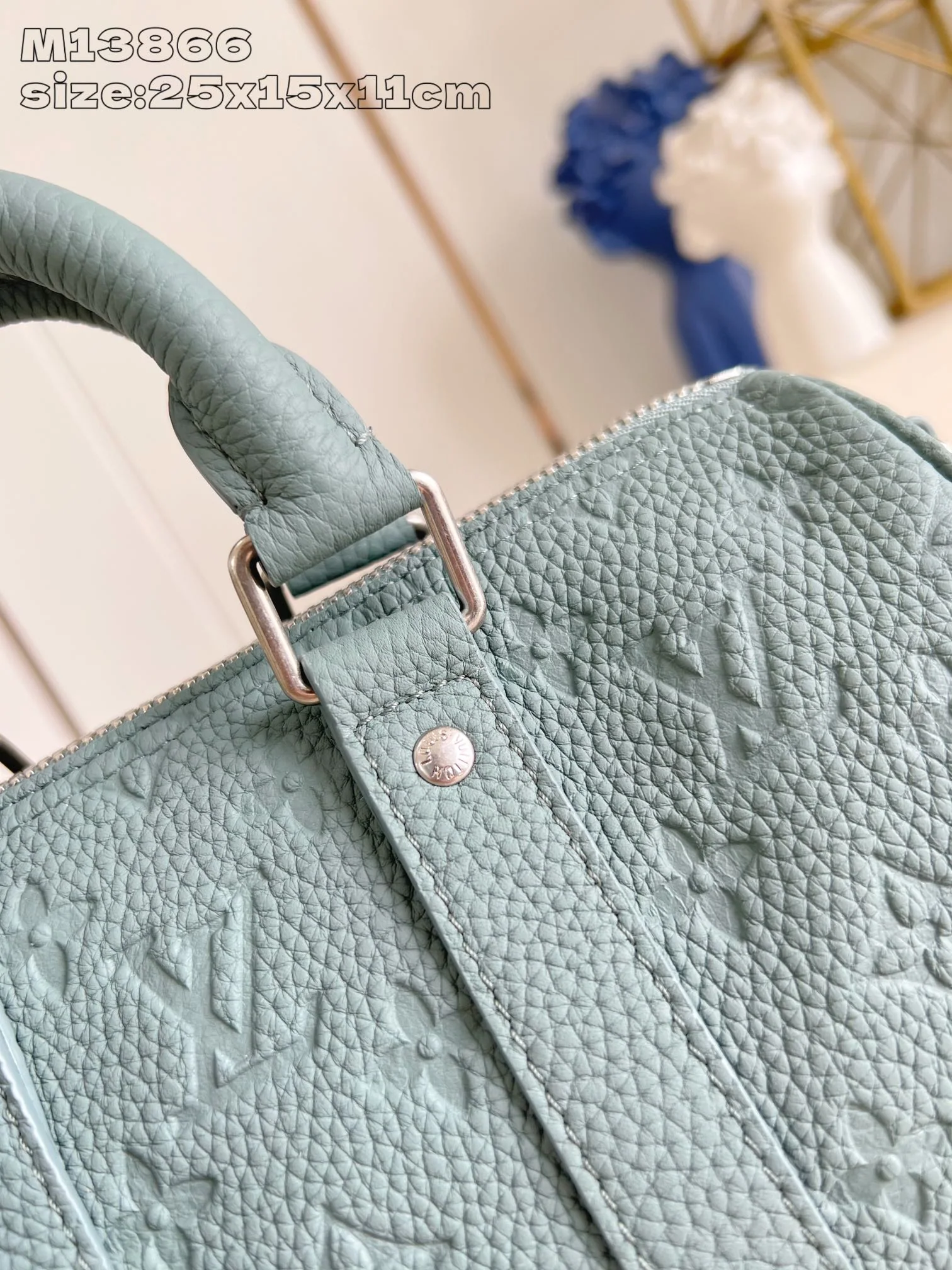 루이비통 Keepall Bandoulière 25 토뤼용 가죽 가방 M13866 상세 이미지 2