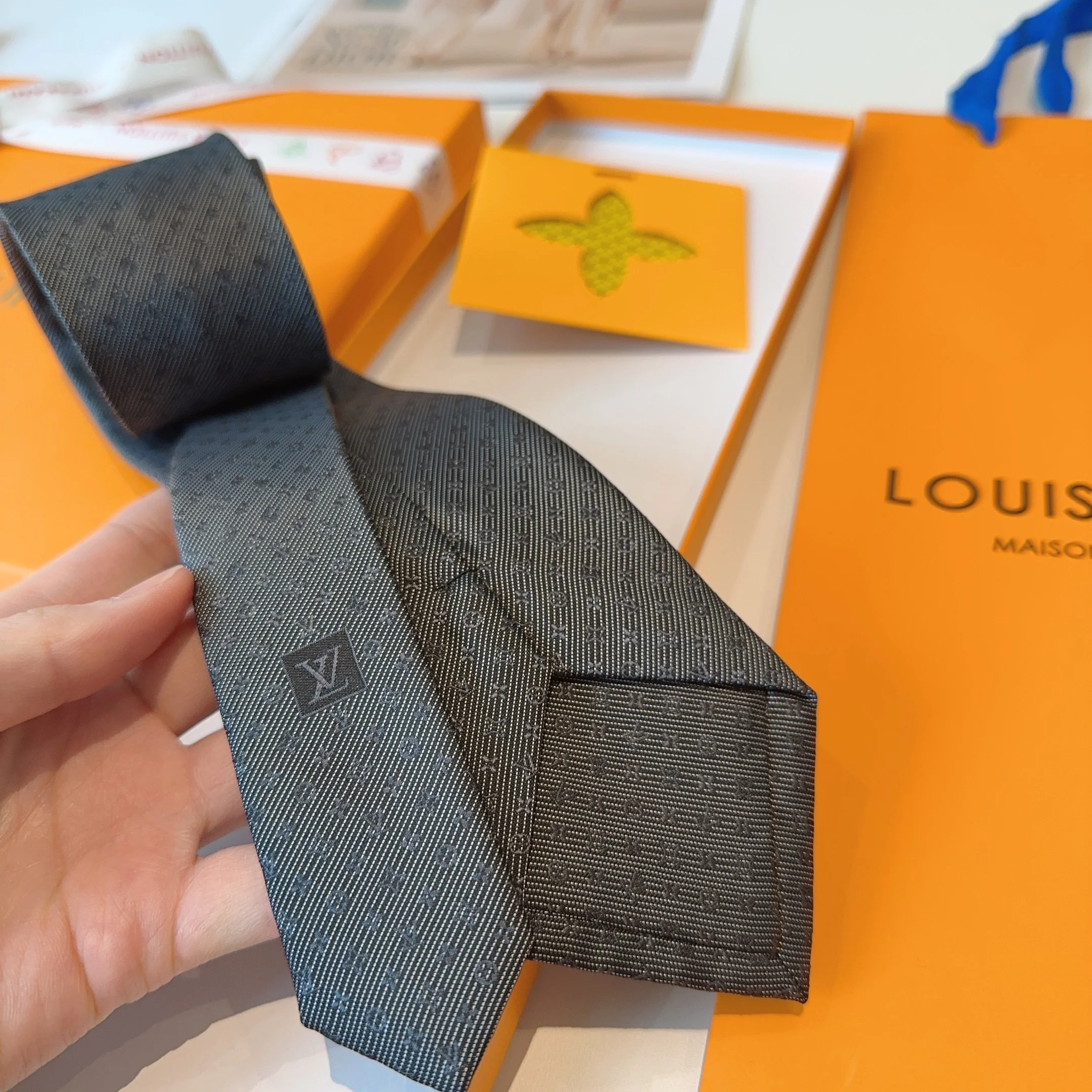 루이비통 넥타이 90000 Louis Vuitton Accessories 상세 이미지 20