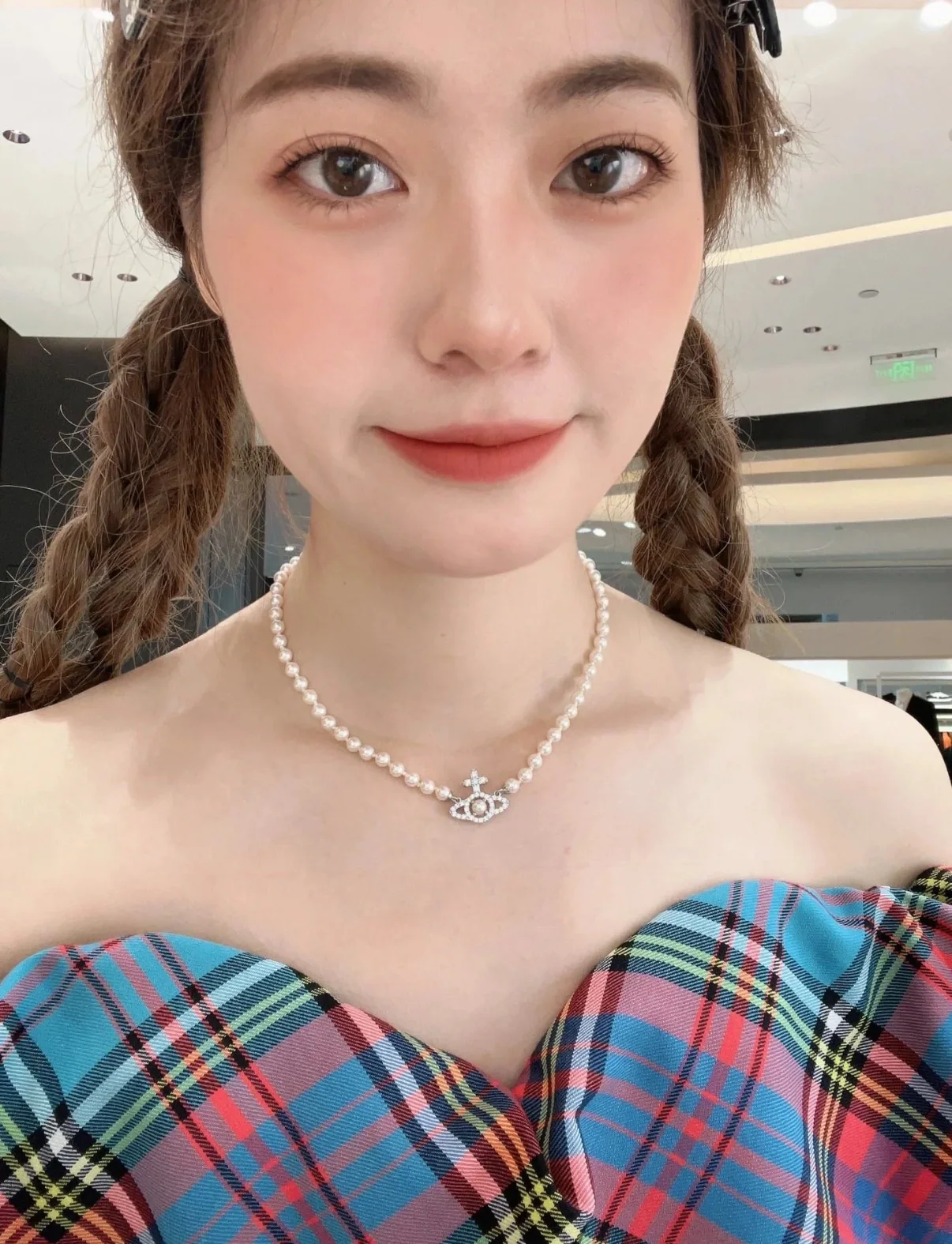 비비안웨스트우드 크리스탈 진주 장식 목걸이 상세 이미지 4