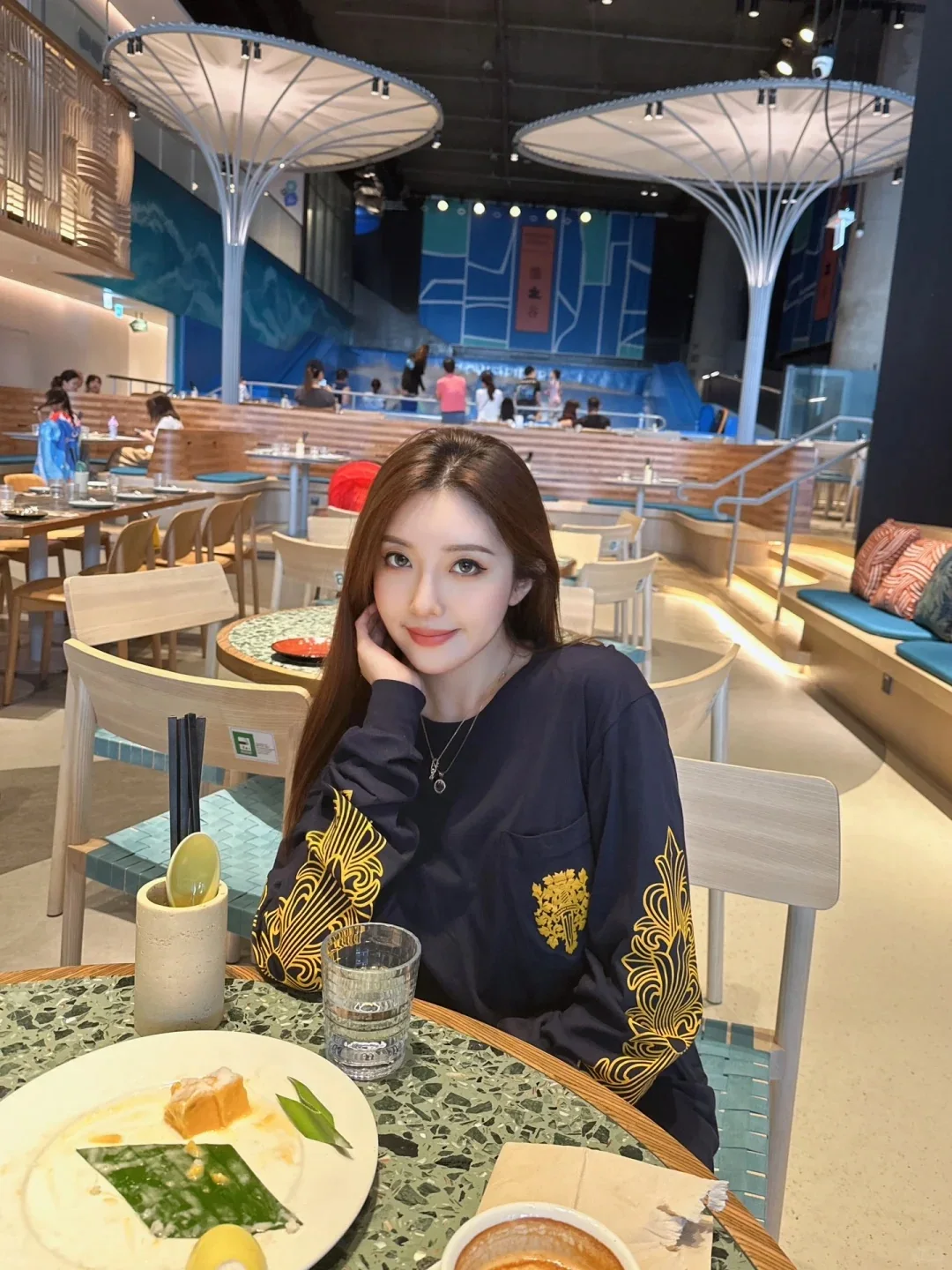 크롬하츠 검과 덩굴 프린트 네이비 긴팔 티셔츠 상세 이미지 23