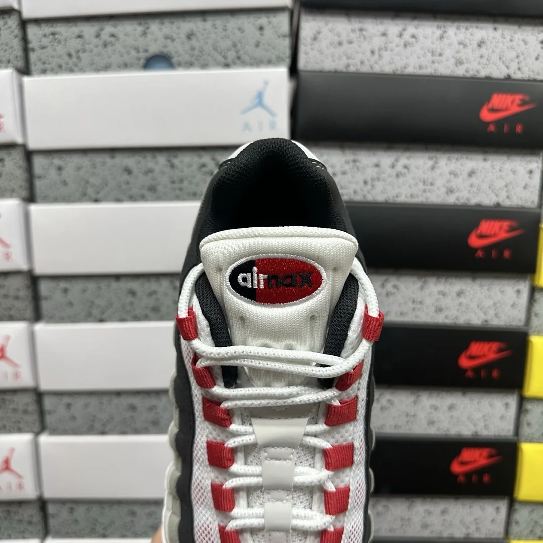 나이키 [KZ2.0] 에어 맥스 95 OG IB7862-100 201720 Nike Air Max 95 OG Big Bubble Comet 상세 이미지 6