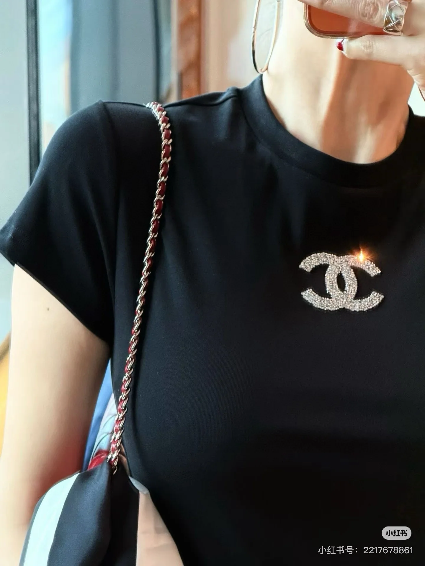 샤넬 더블 C 로고 여성 반팔 티셔츠 상세 이미지 6