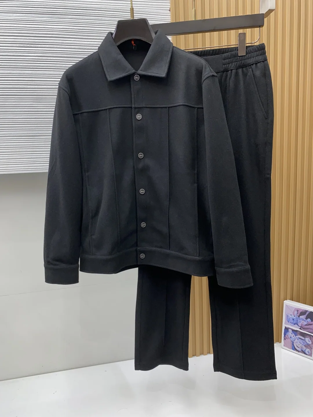브리오니 울 혼방 캐주얼 남성 세트 상세 이미지 2