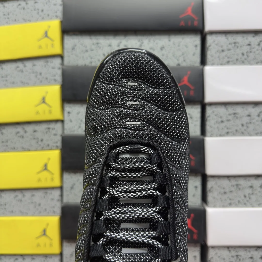 나이키 [BD] 에어 맥스 플러스 DO6383-001 201906 Nike Air Max Plus Metal Mesh Black Red 상세 이미지 7