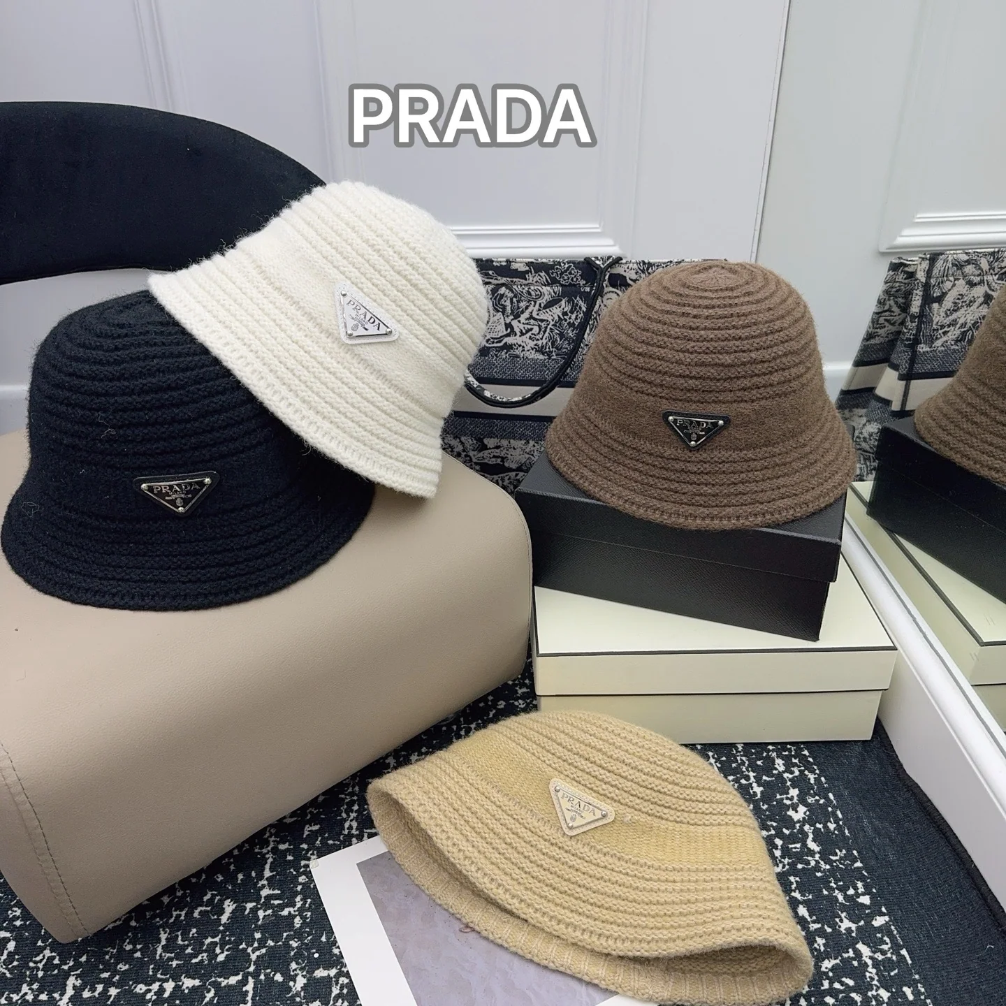 프라다 심플 버킷햇 모자 상세 이미지 6