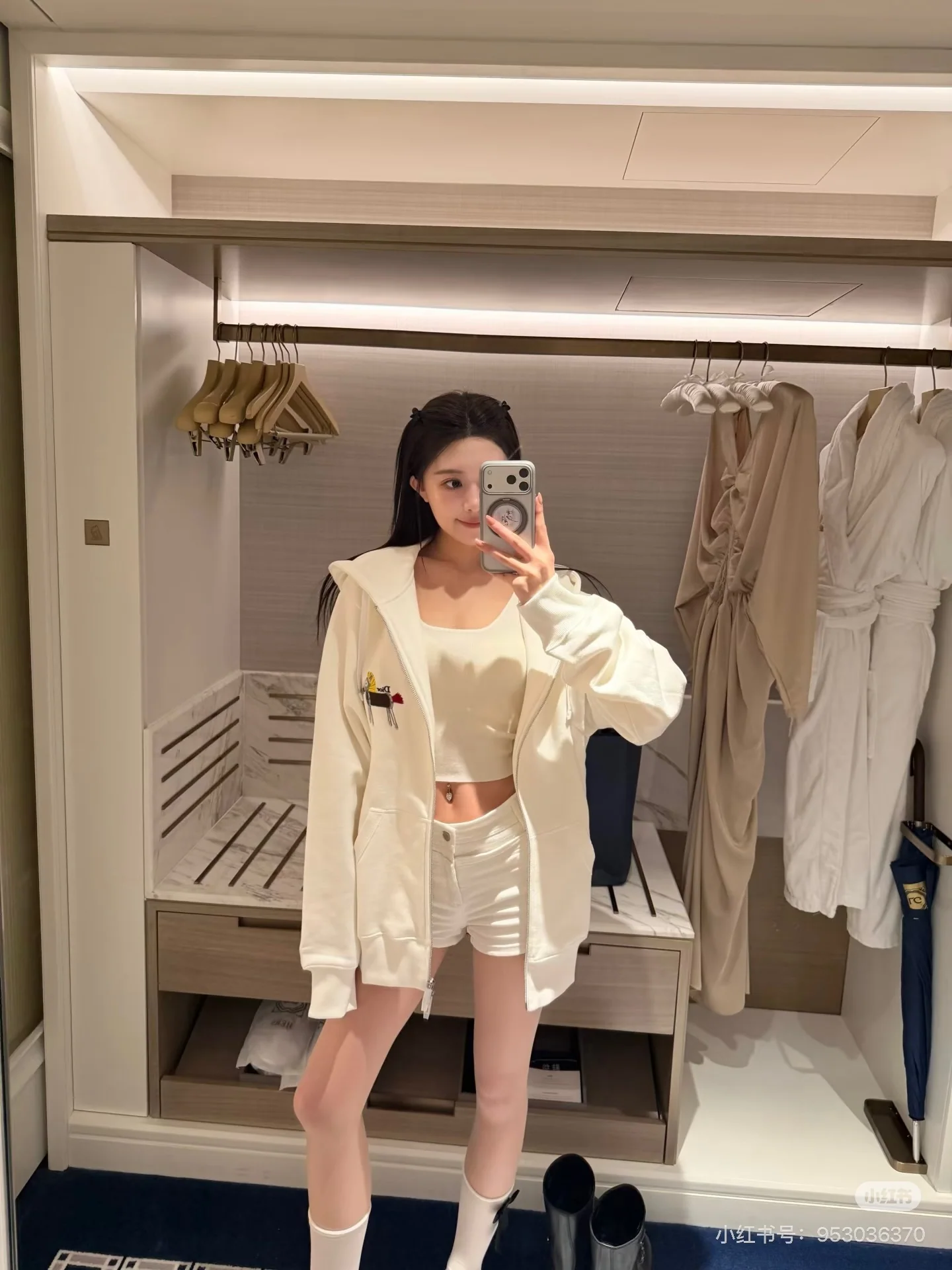 디올 여성 가디건 상세 이미지 1