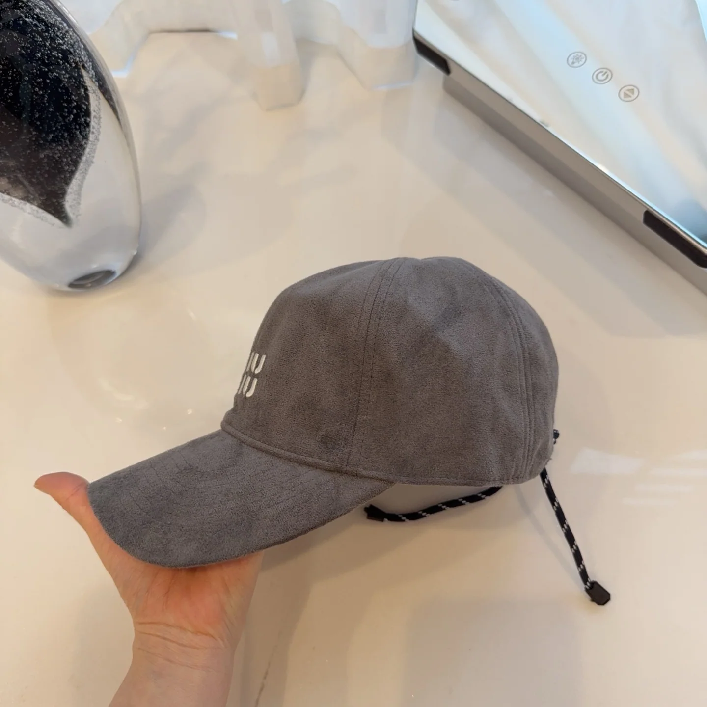 미우미우 모자 81381 Miu Miu Cap 상세 이미지 2