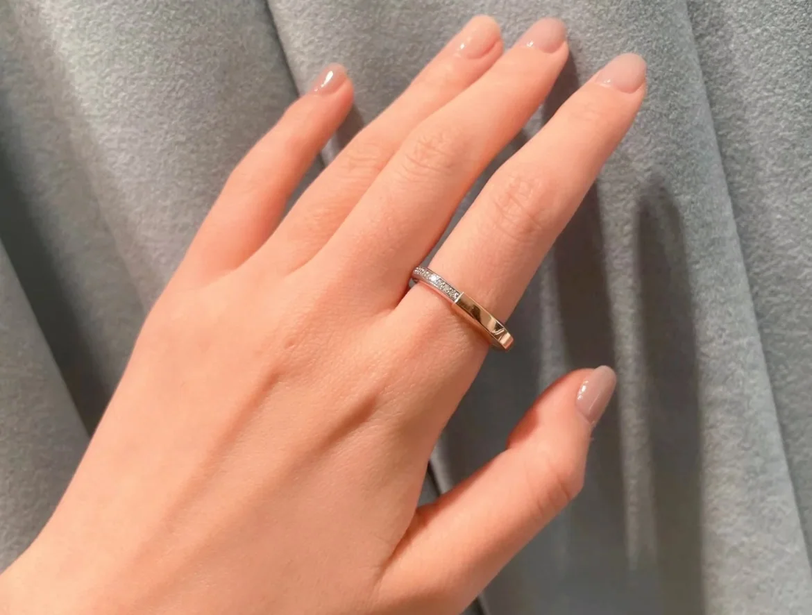 티파니 락 투톤 하프 다이아몬드 반지 상세 이미지 1