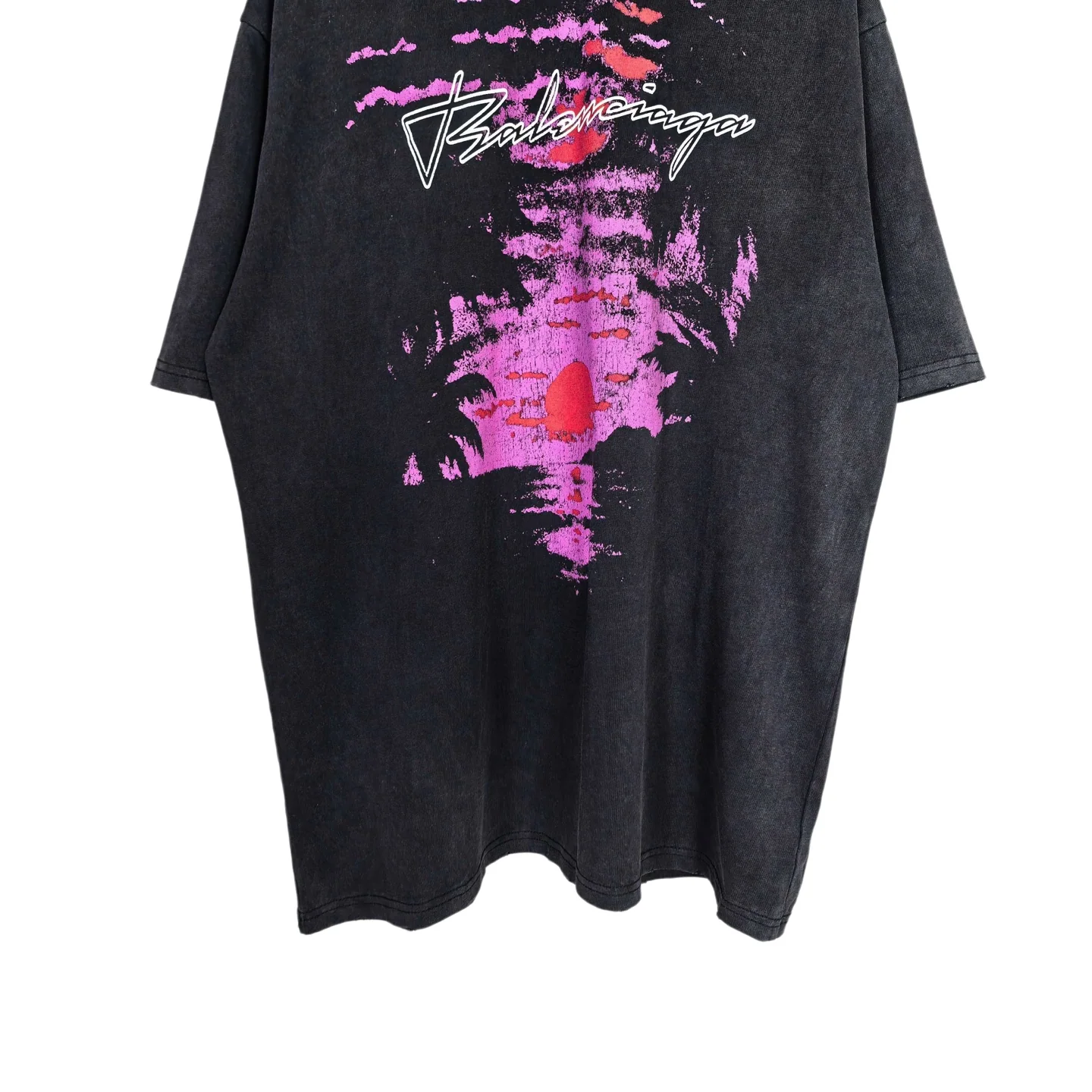 발렌시아가 워시드 블랙 크루넥 반팔 티셔츠 상세 이미지 9