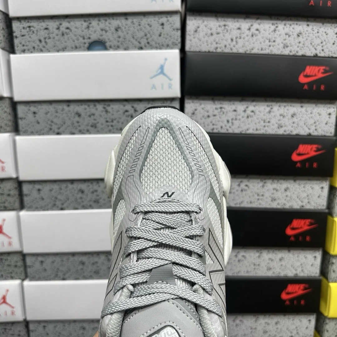 뉴발란스 [C] 9060 U90601NR 202244 New Balance 9060 Shoe Palace Black Silver 상세 이미지 4