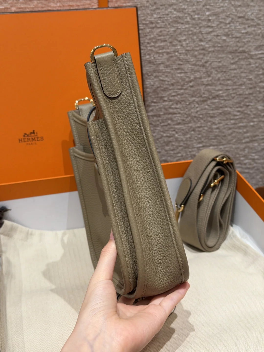 에르메스 에블린 스몰 숄더백 23 cm 상세 이미지 4