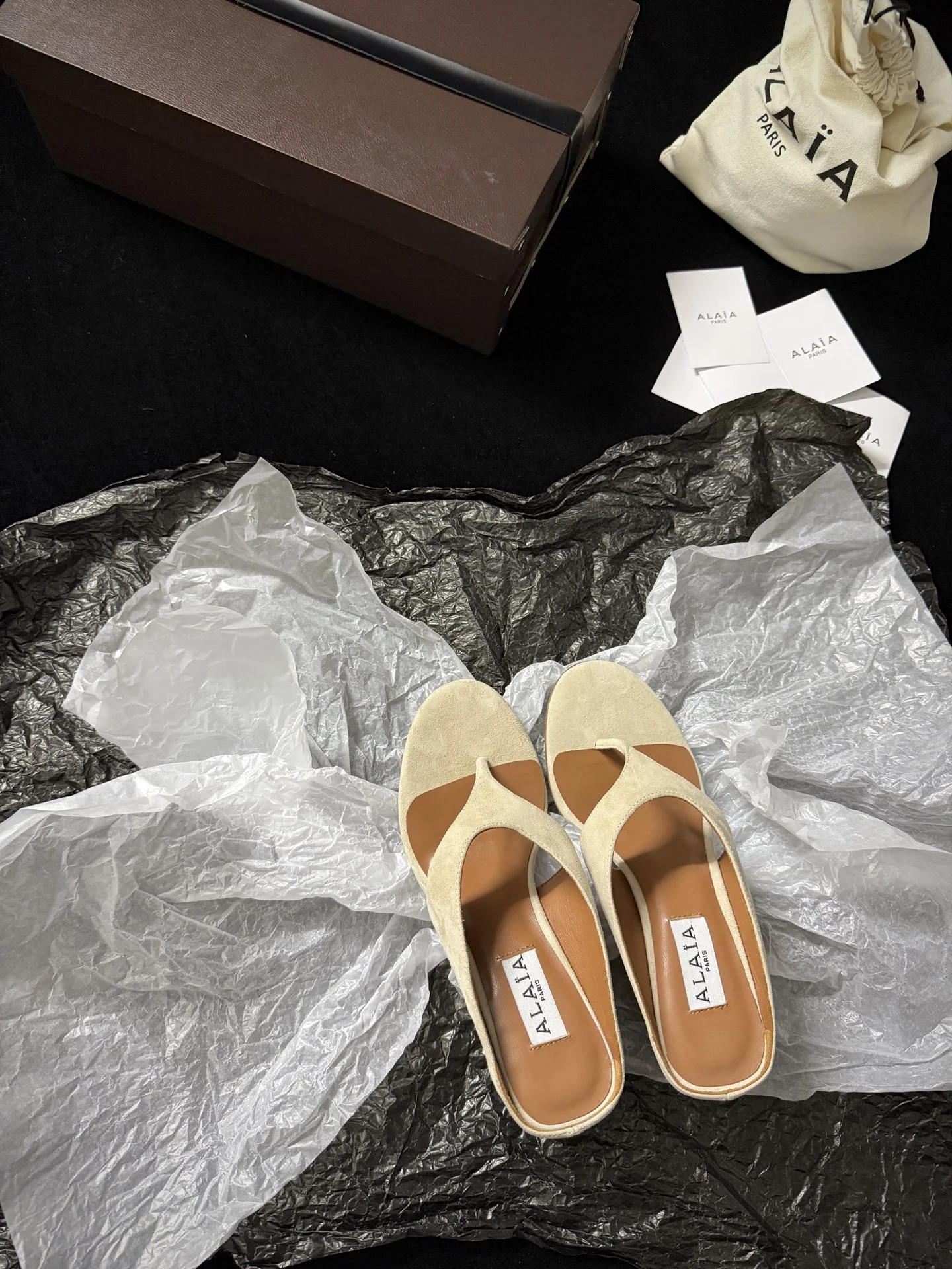 알라이아 비대칭 뮬 힐 신발 121006