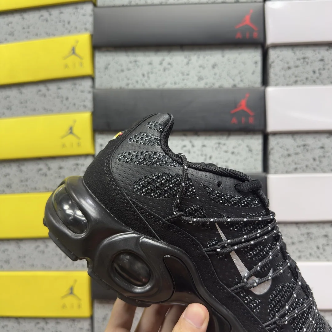 나이키 [BD] 에어 맥스 플러스 FD0670-001 201901 Nike Air Max Plus Toggle Black Reflective 상세 이미지 6