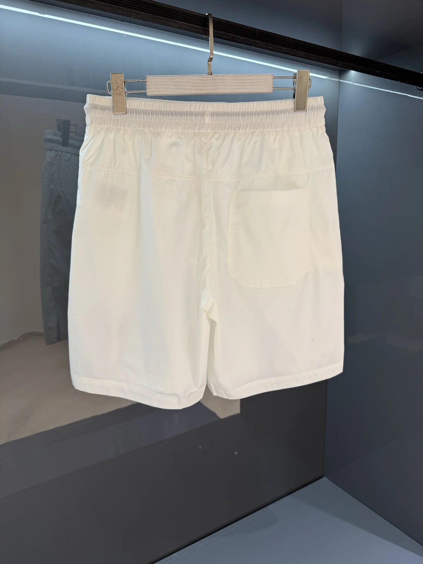 브루넬로쿠치넬리 남성 스트레치 드로스트링 반바지 상세 이미지 6