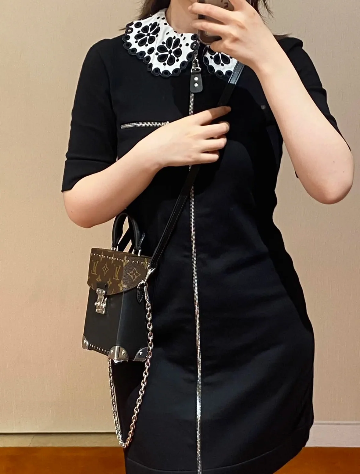 루이비통 M12362 가방 상세 이미지 3
