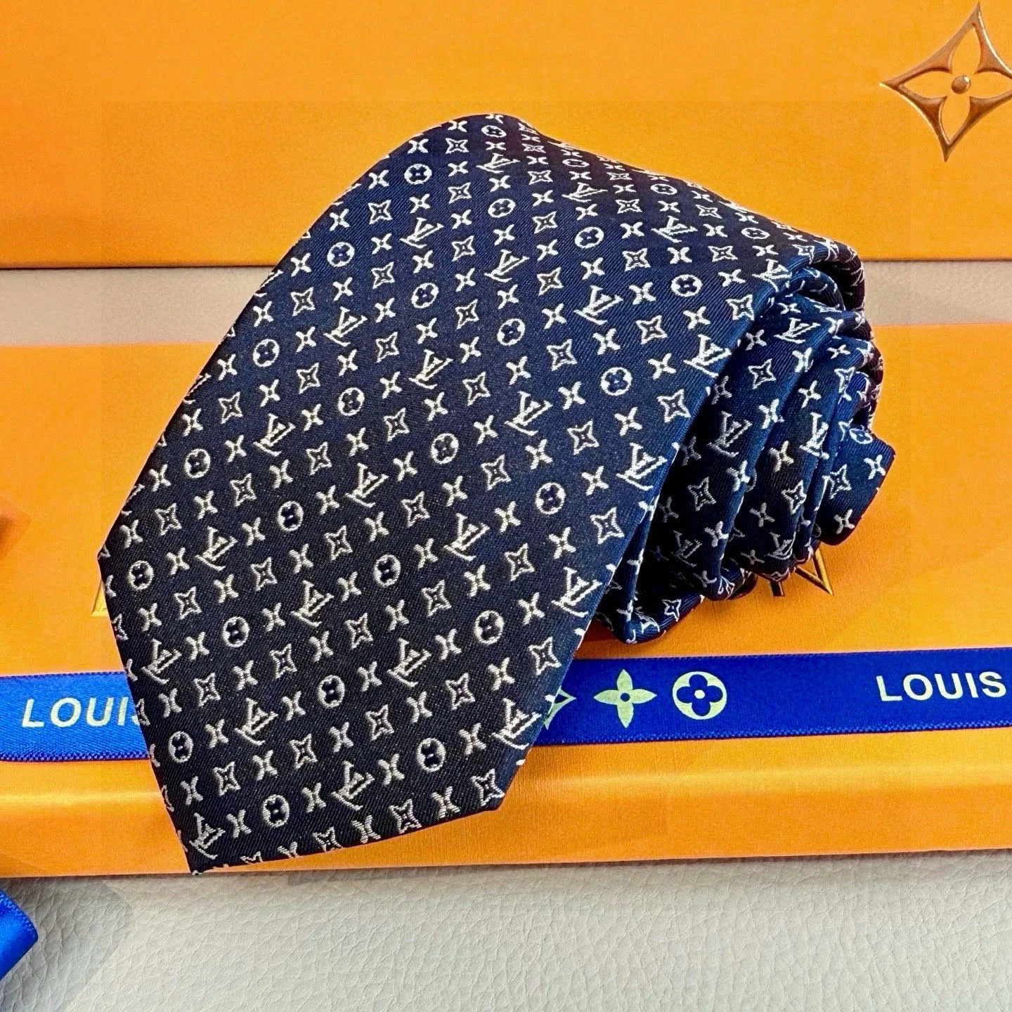 루이비통 넥타이 90225 Louis Vuitton Accessories 상세 이미지 3
