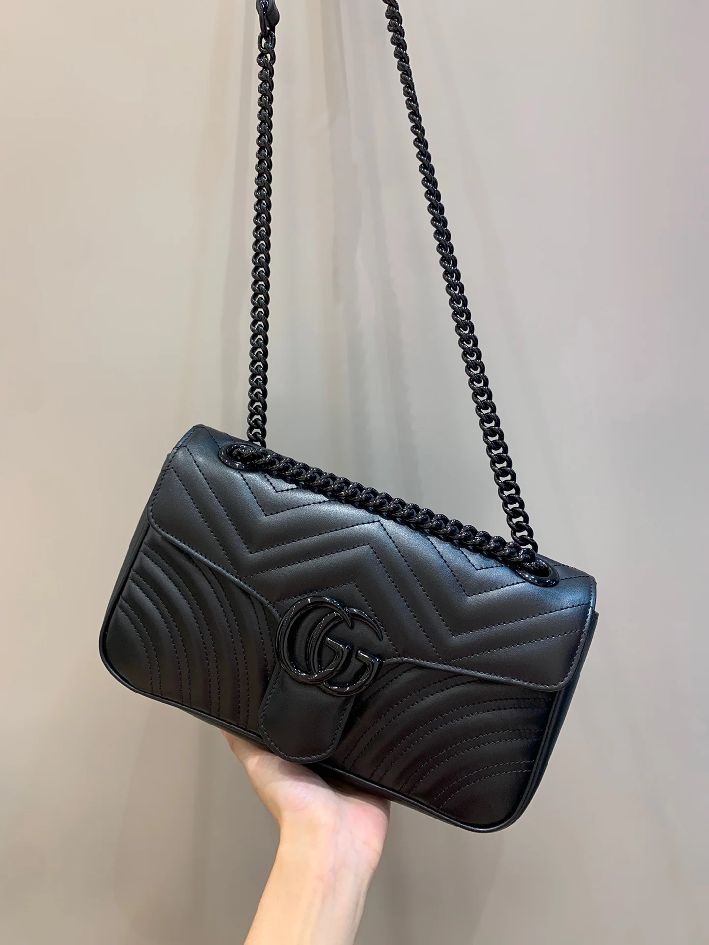 구찌 마카롱 블랙 가죽 숄더백 26CM443497 상세 이미지 3