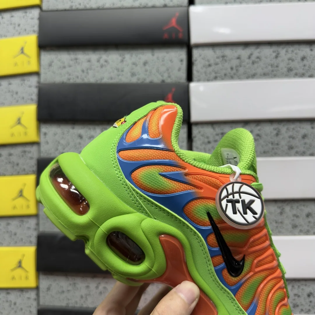 나이키 [TK] 에어 맥스 플러스 DA1472-300 201975 Nike Air Max Plus Supreme Mean Green 상세 이미지 2