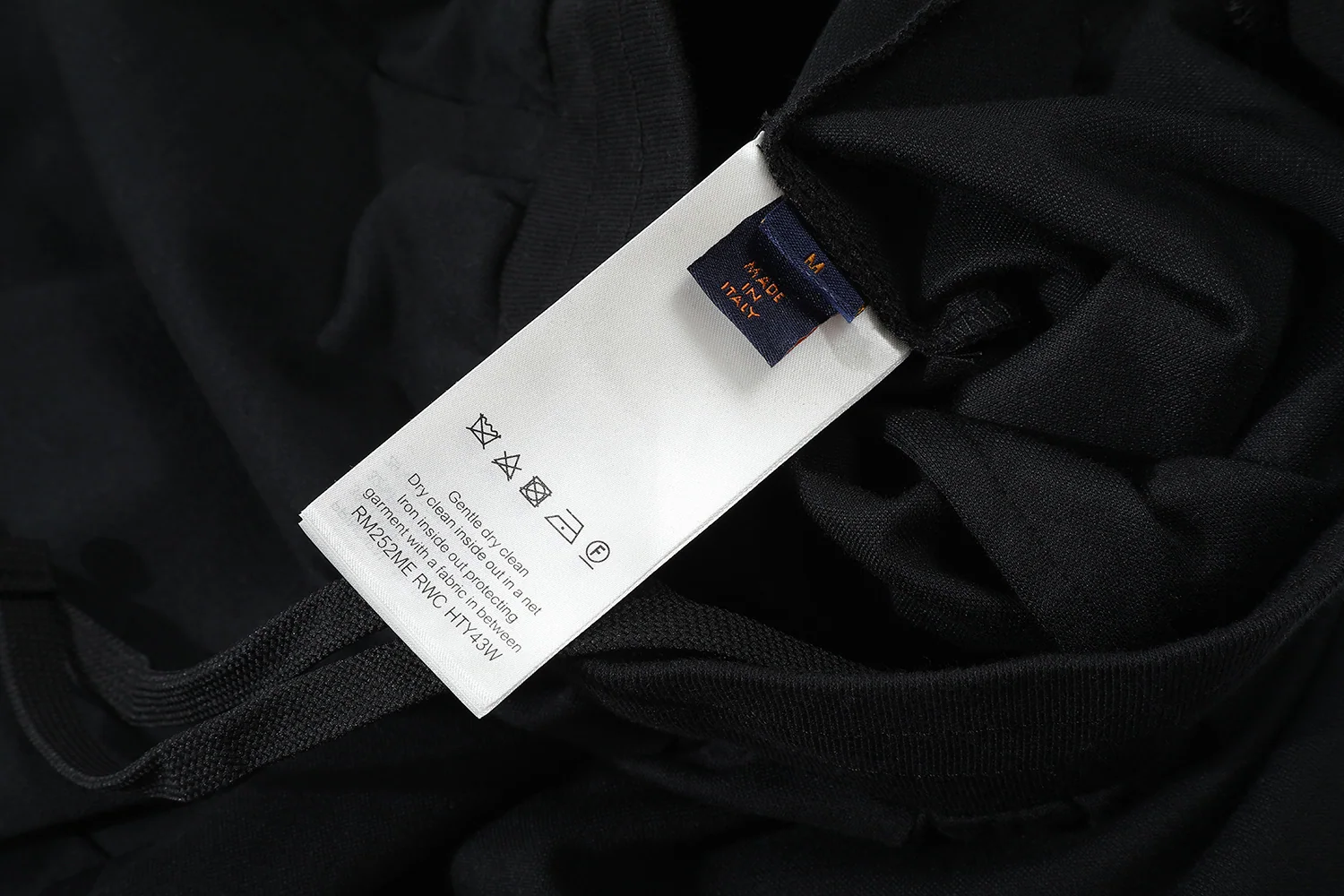 루이비통 LV 25 SS 니트 라인스톤 쇼츠 5276 Louis Vuitton Shorts 상세 이미지 9