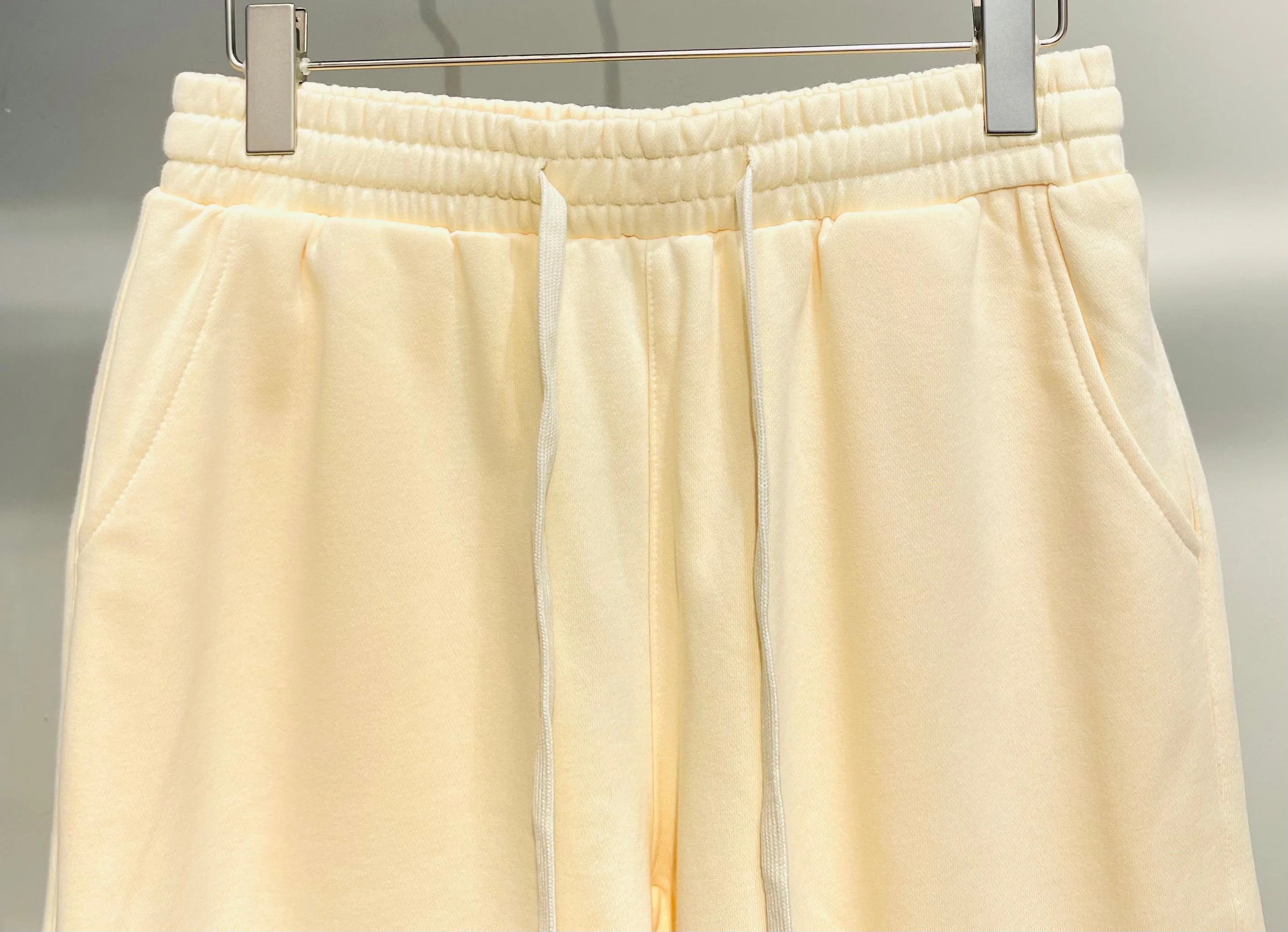 스톤아일랜드 남여공용 반바지 51376 Stone Island Shorts 상세 이미지 3