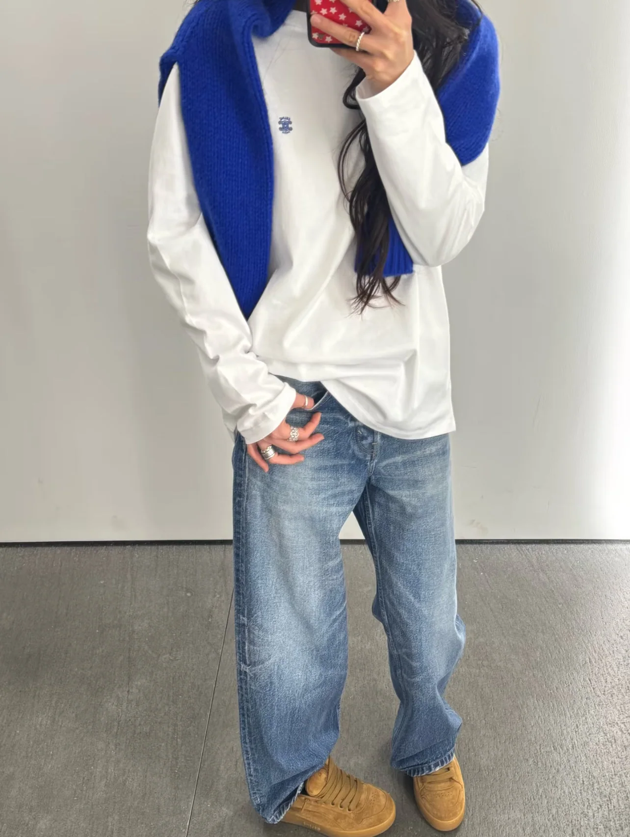 셀린느 마이크로 로고 자수 남성 긴팔 티셔츠 26SS 상세 이미지 18
