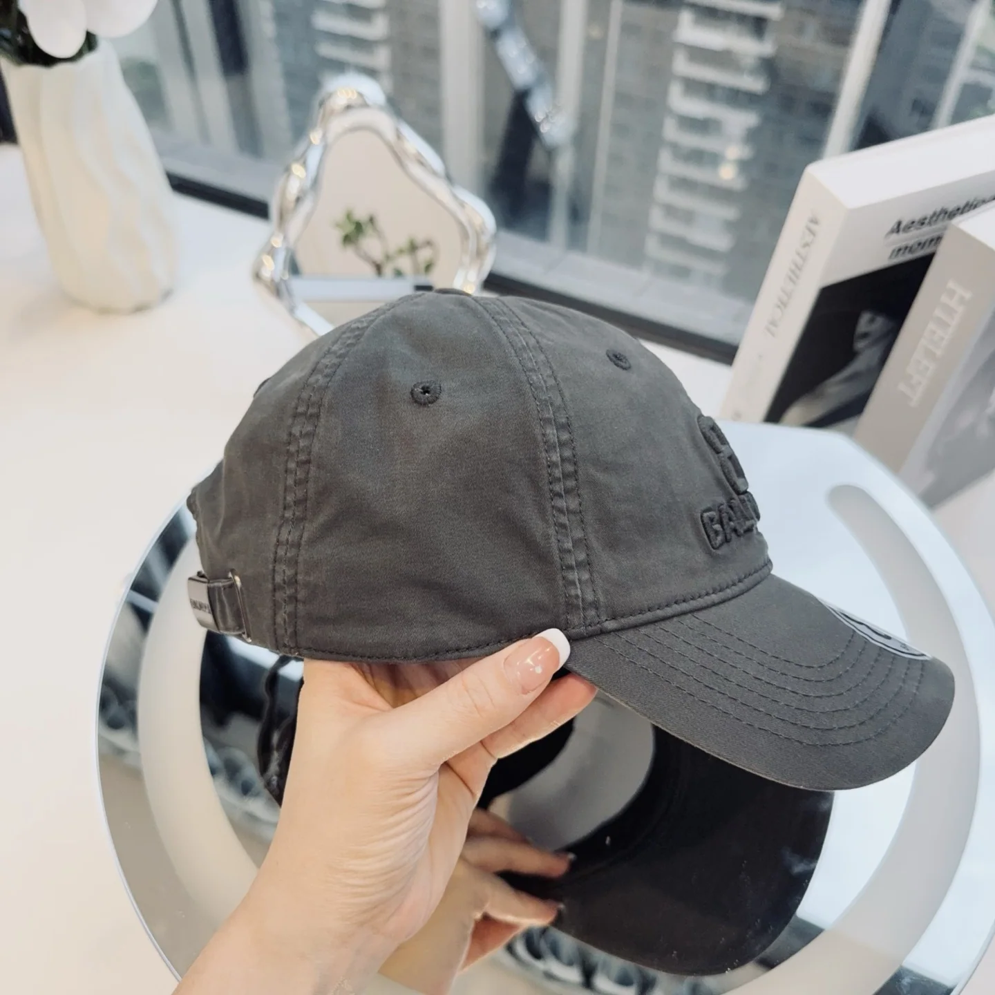발렌시아가 모자 81882 Balenciaga Cap 상세 이미지 5