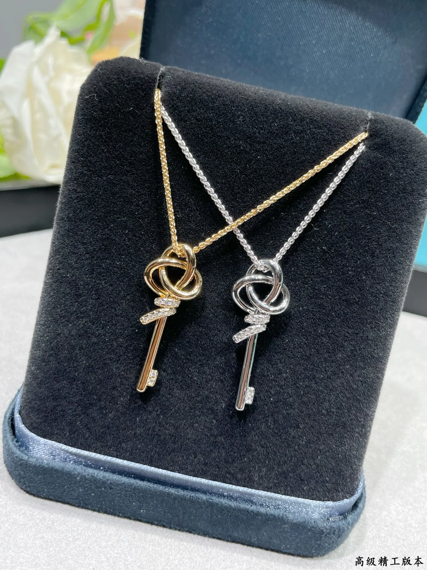 티파니 18 K 골드 다이아몬드 T 노트 키 목걸이 상세 이미지 6