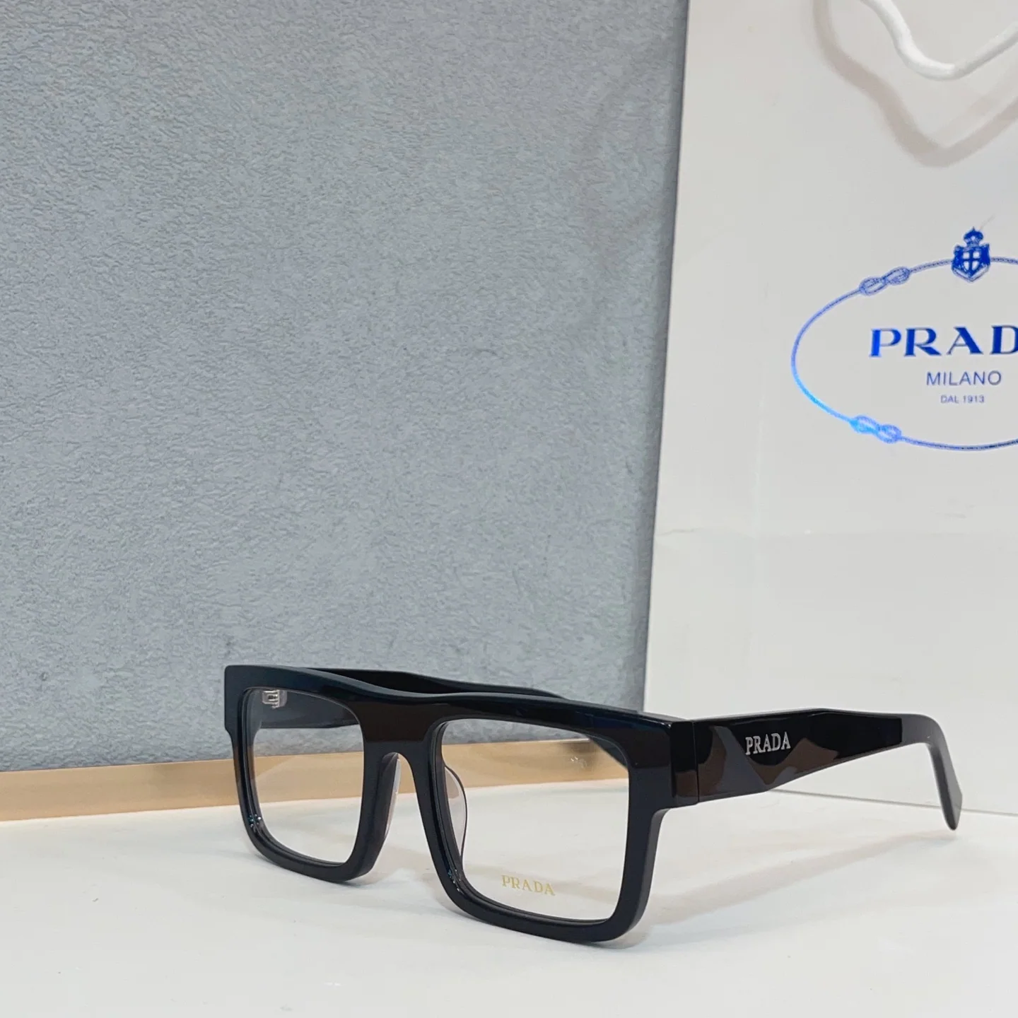 프라다 선글라스 56498 Prada Sunglasses 상세 이미지 3