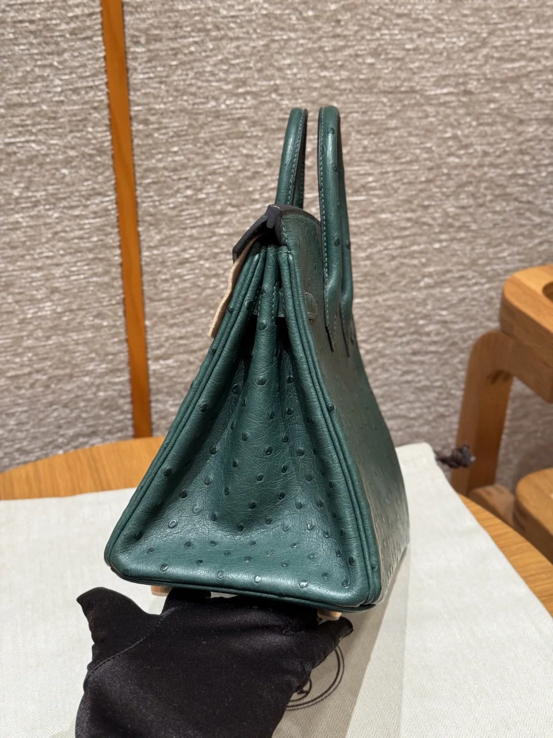 에르메스 버킨 25 타조가죽 가방 상세 이미지 4