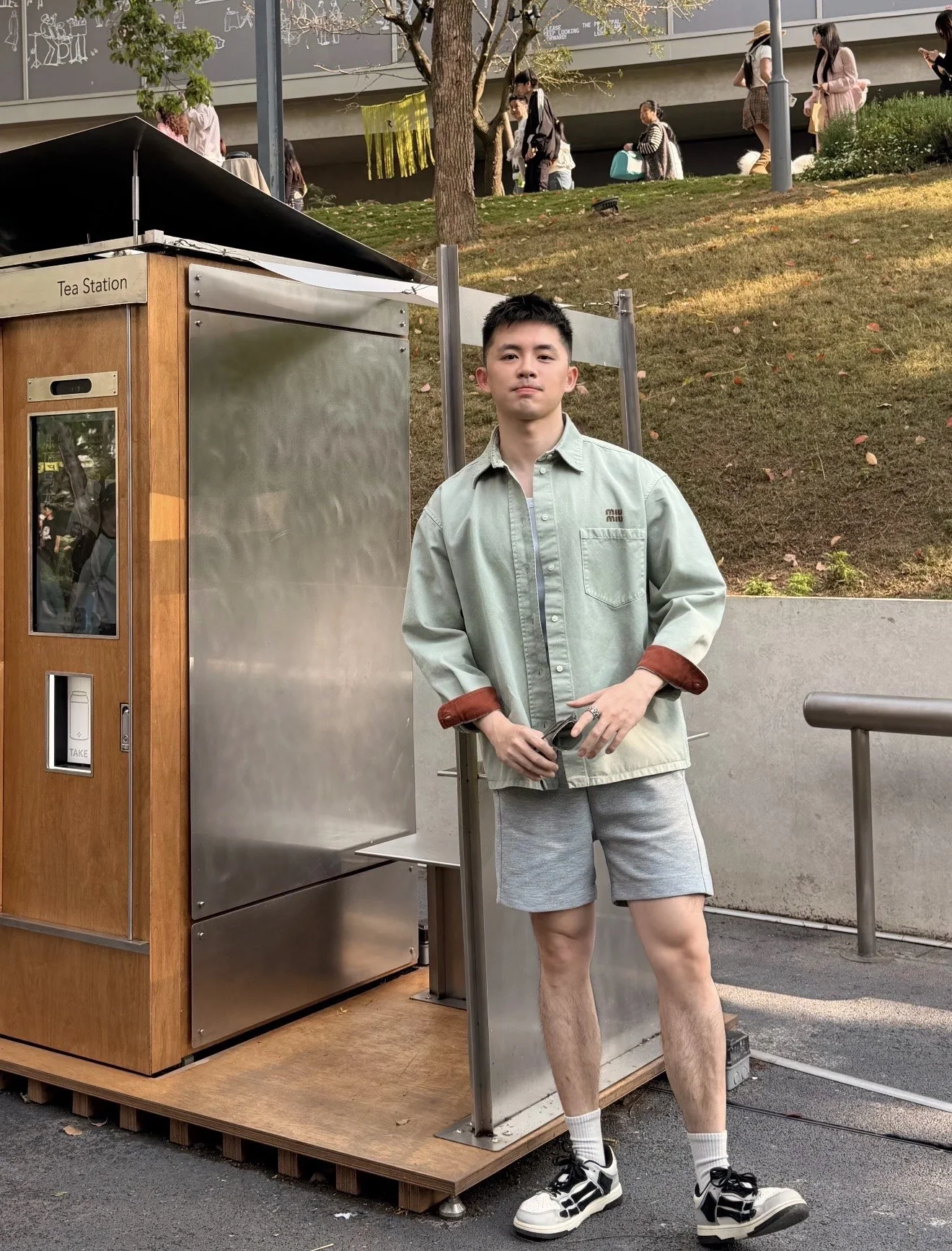 미우미우 연두색 데님 데미지 셔츠 상세 이미지 5