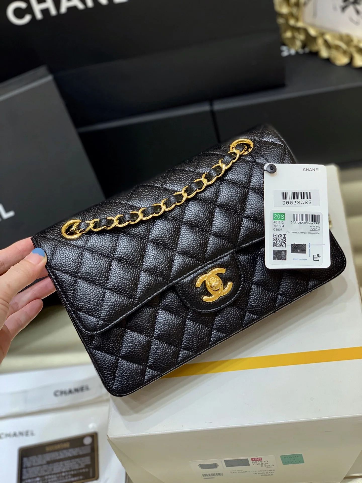 샤넬 클래식 플랩 가방 A92993 상세 이미지 1