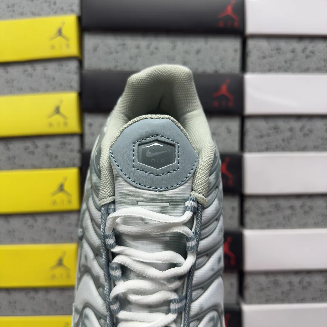 나이키 [BD] 에어 맥스 플러스 FV0394-300 201850 Nike Air Max Plus Origins Waterway 상세 이미지 6