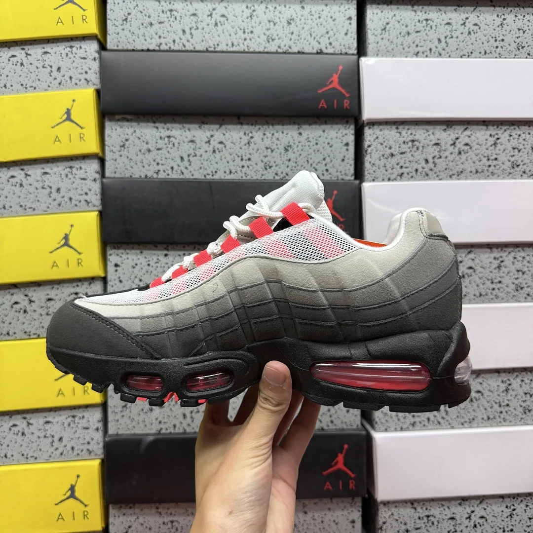 나이키 [WE] 에어 맥스 95 OG IM7410-001 201736 Nike Air Max 95 OG Big Bubble Solar Red 상세 이미지 4